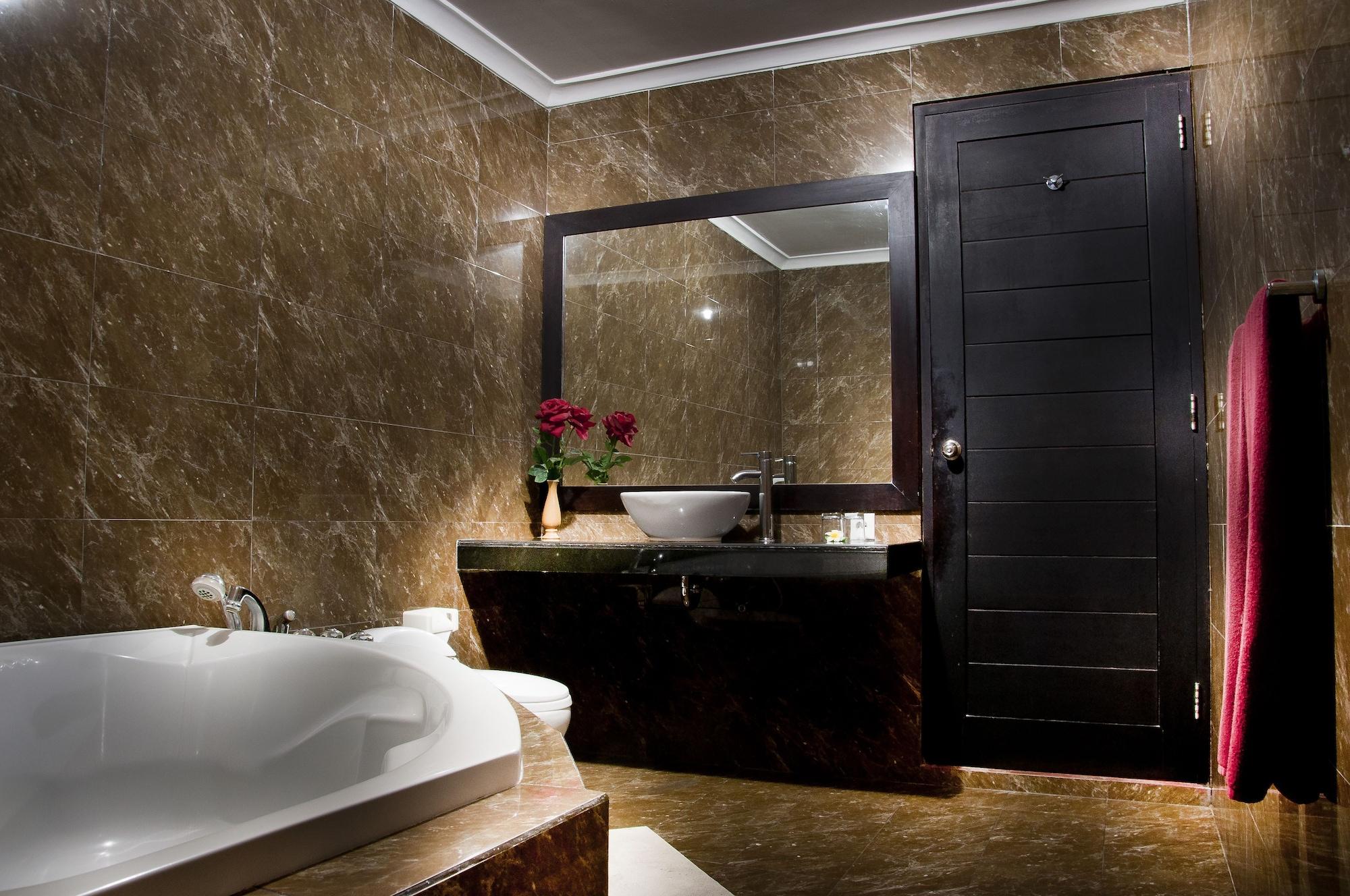 Sindhu Mertha Suite Sanur  Exterior photo